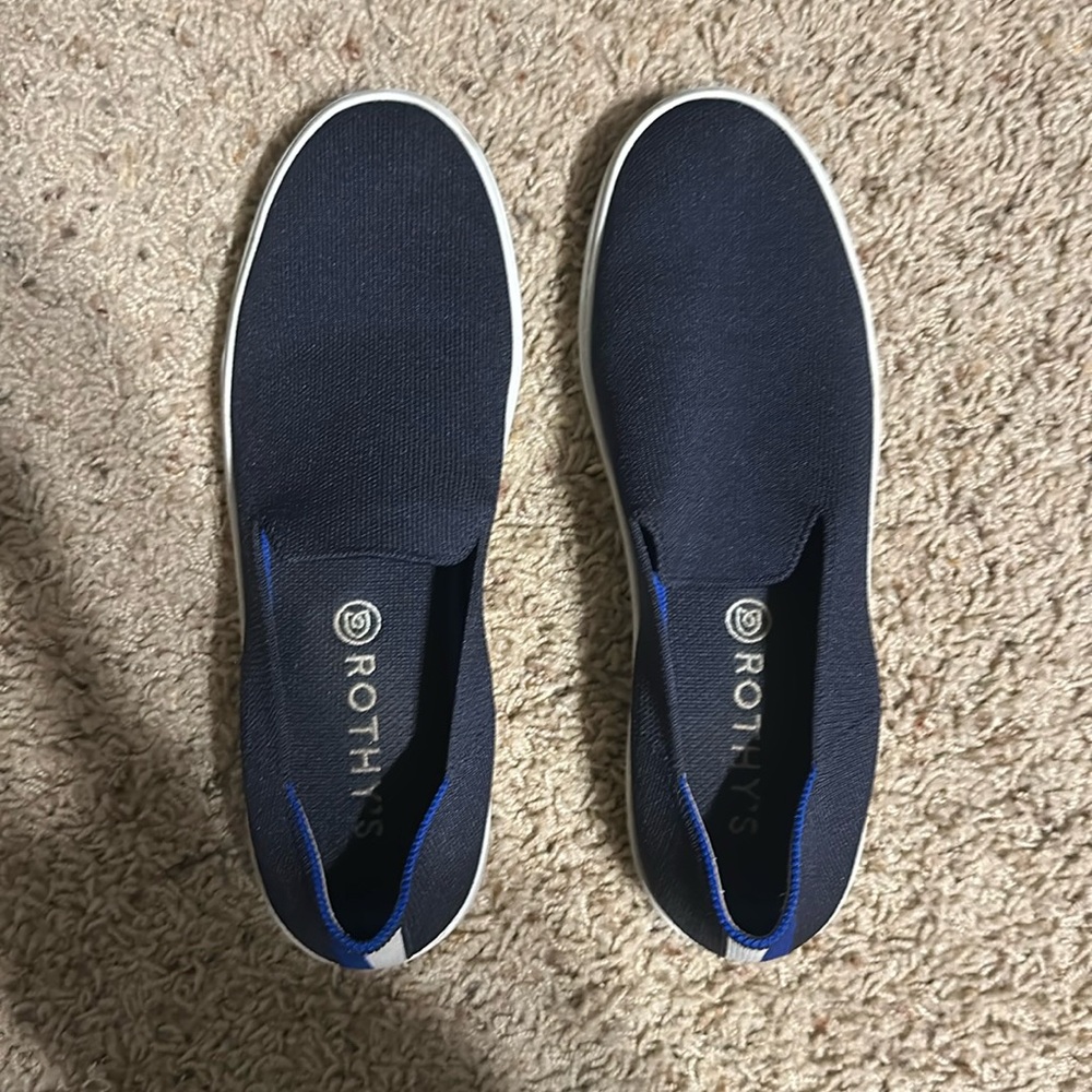 Rothys original sneaker.